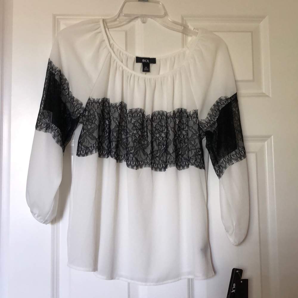 Macy’s Flowy top